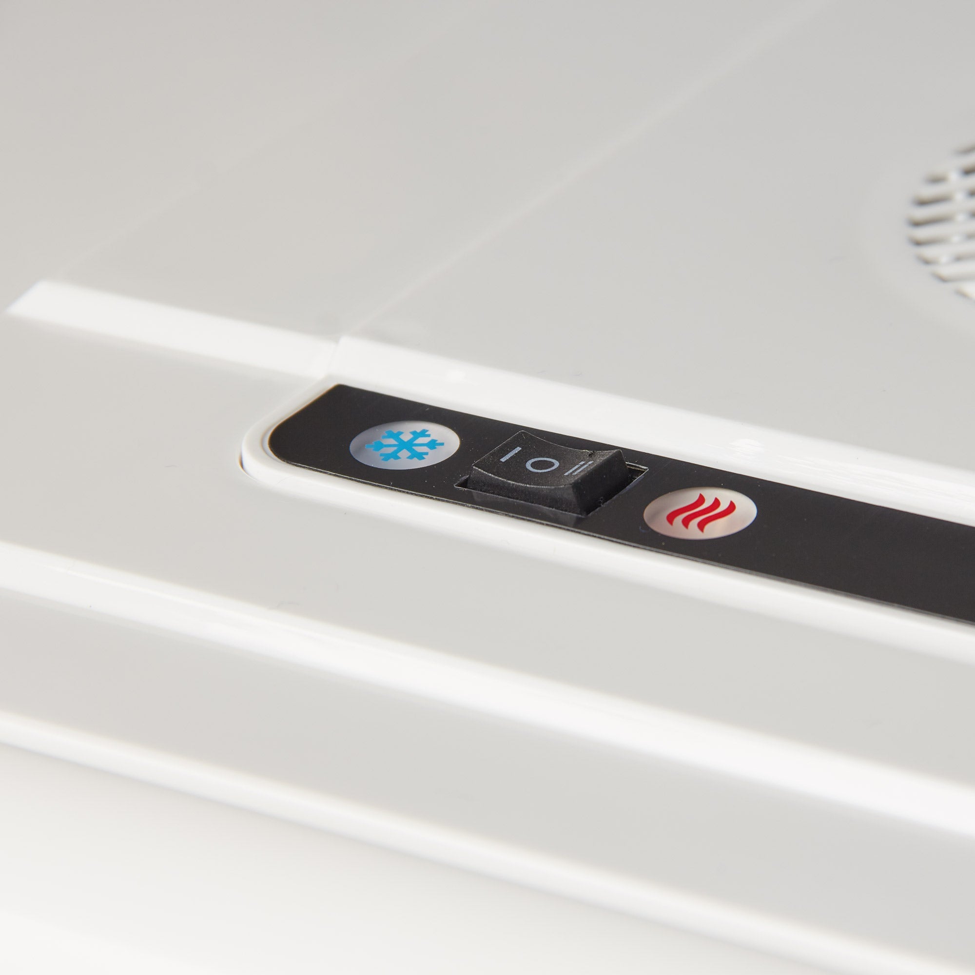 Versatemp™ 35 Qt Wheeled Electric Cooler